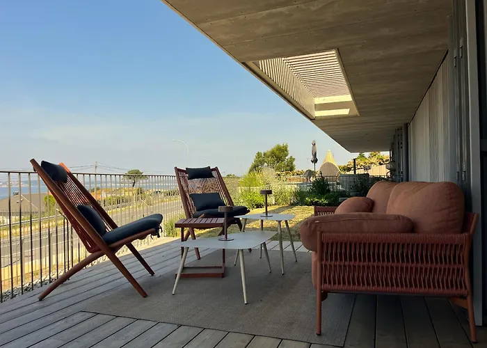 Ocean View Luxury Retreat 公寓 *